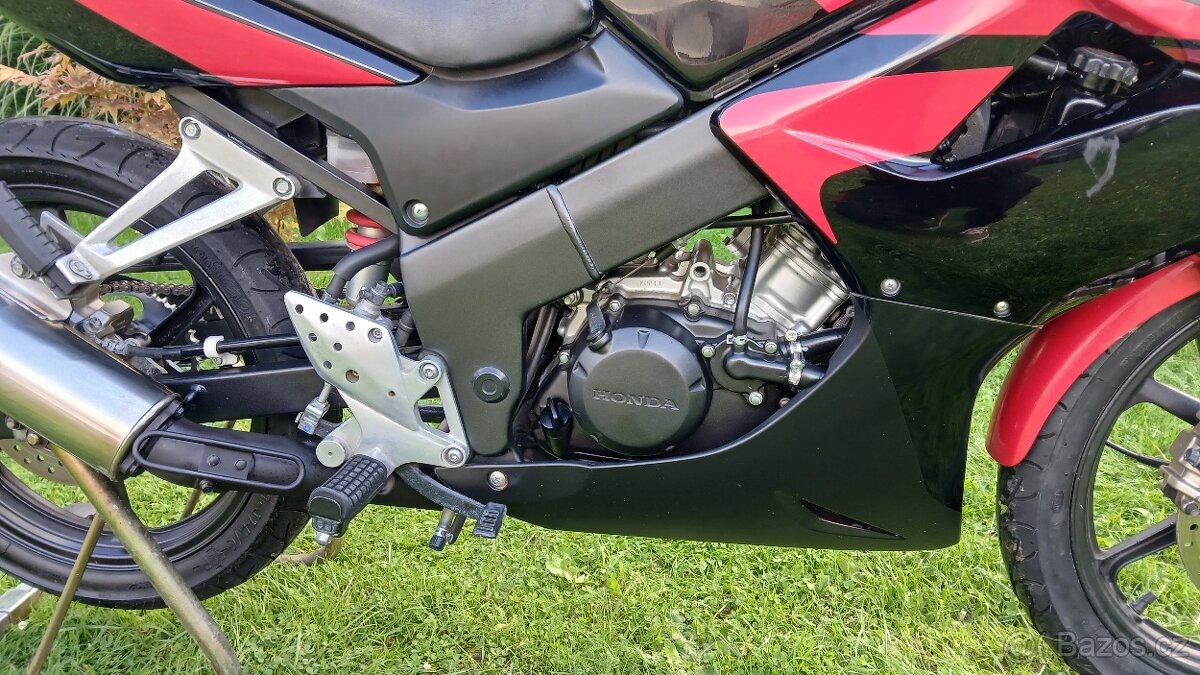 Honda CBR 125r - 5
