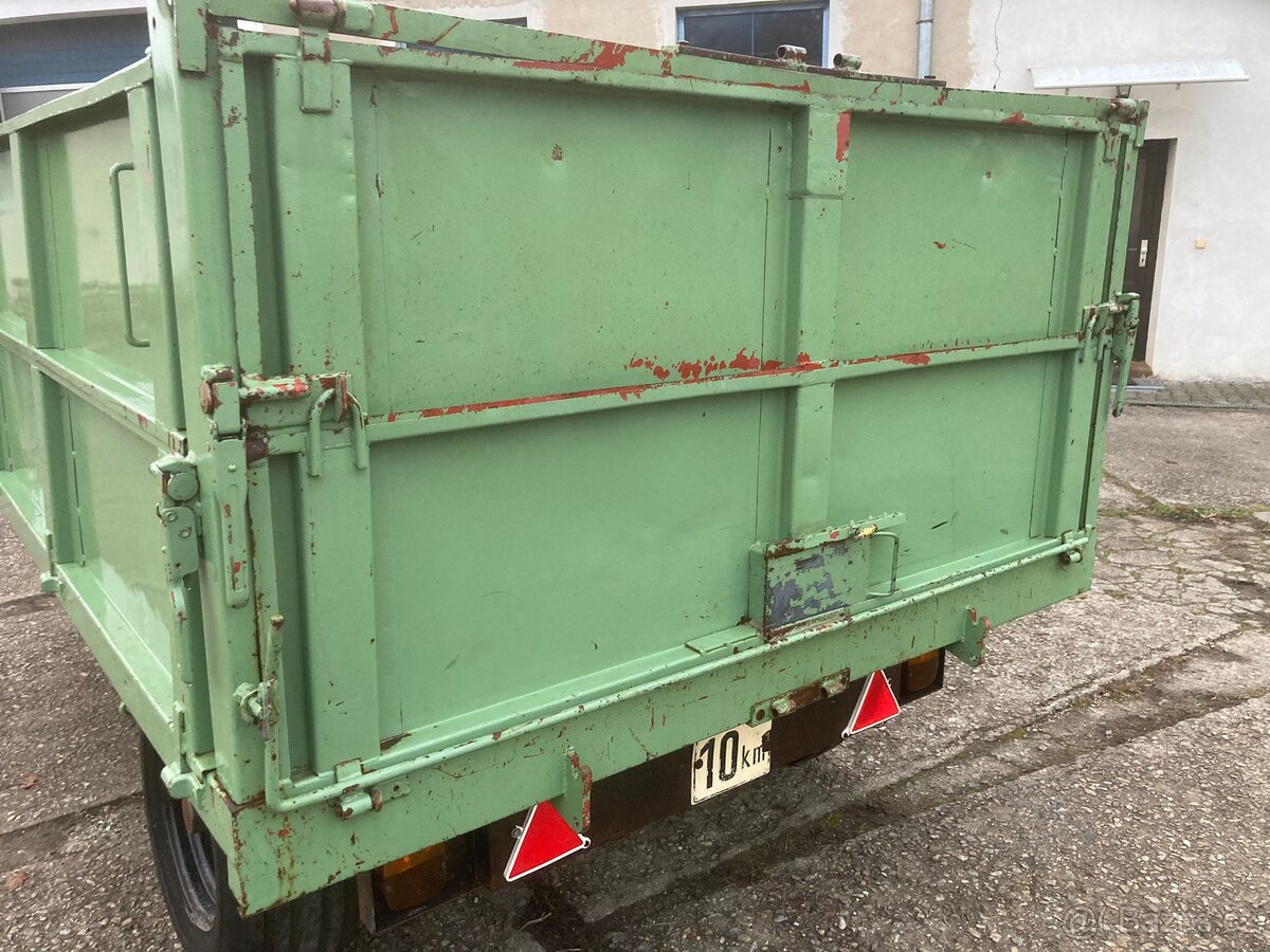 Přívěs za traktor sklopný - 5