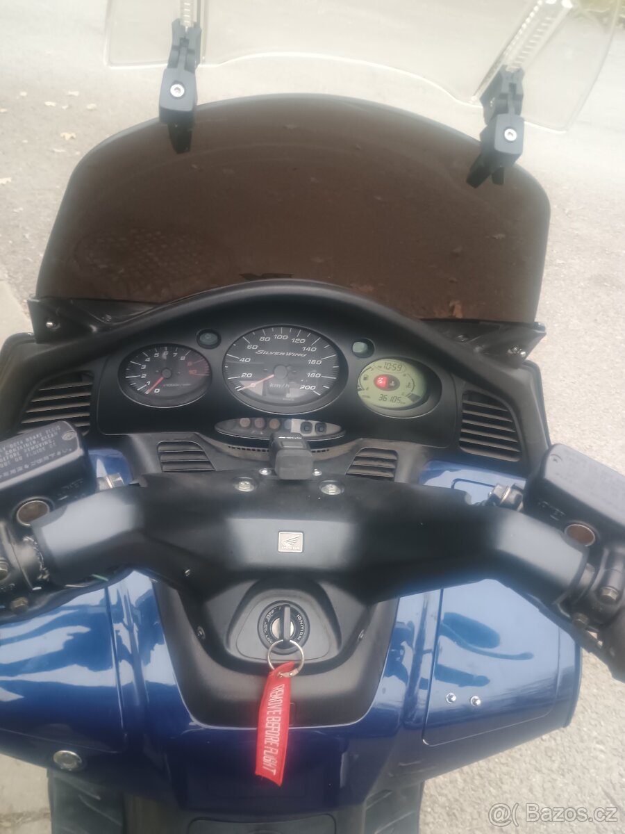 Honda S.W 600 - 5