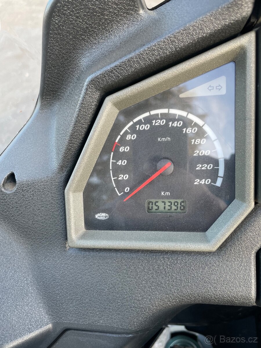 Aprilia caponord 1000 - 5