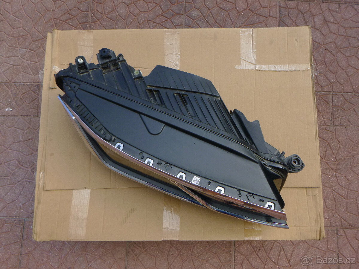 VW Touareg III originál přední pravá lampa světlo 761941082 - 5