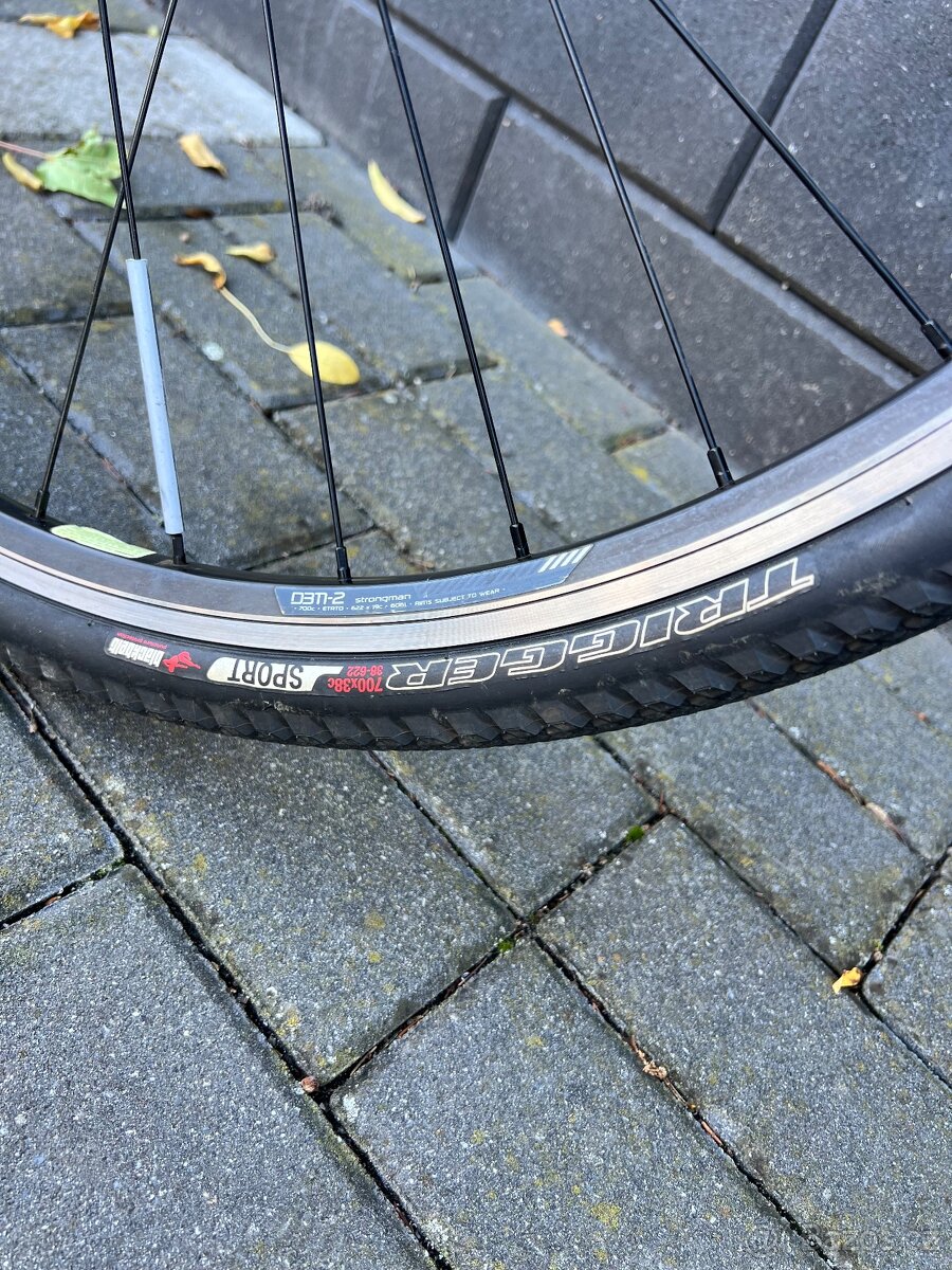 Trekové dámské jízdní kolo Specialized Ariel M - 5