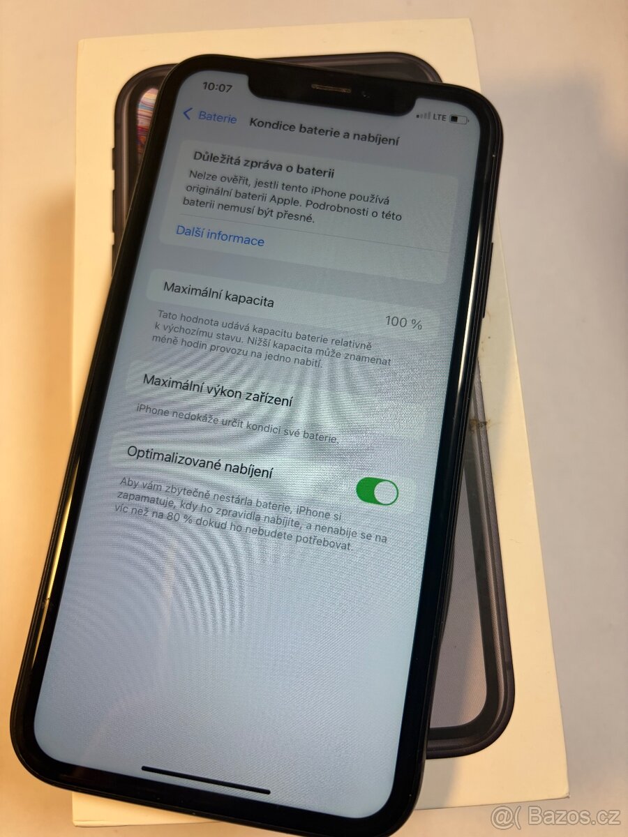 Apple iPhone XR 64gb kondice baterie 100% s kabelem iOS 18.7 - 5