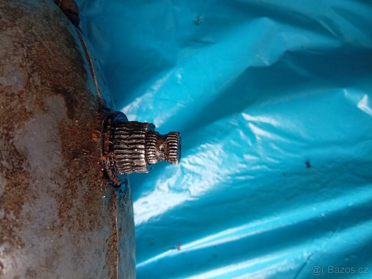 Jawa Perak motor - 5