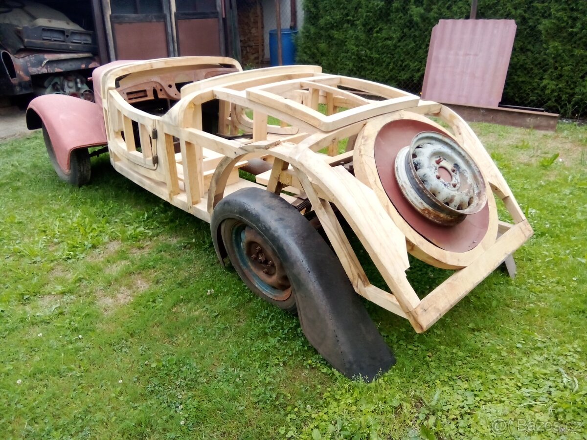 Tatra 57A roadster replika - 5