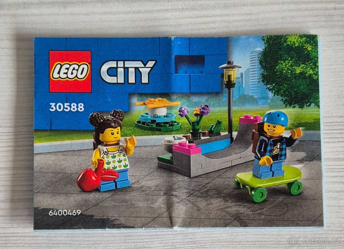 30588 LEGO City - Dětské hřiště - 5