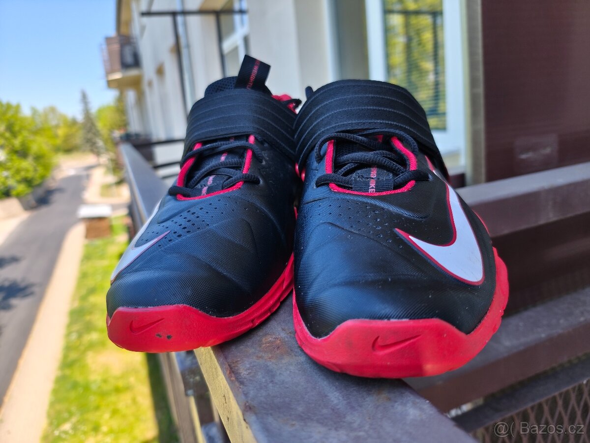 Nike Savaleos - 5