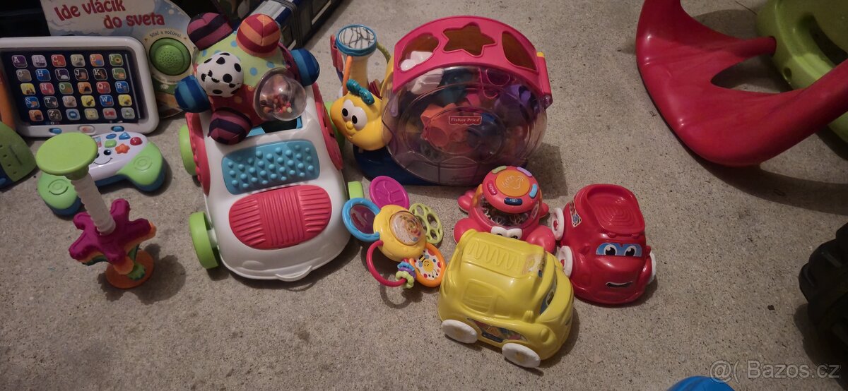 Hromada dětských hraček - 5