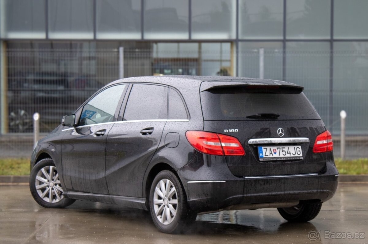 Mercedes-Benz B 180 - 5