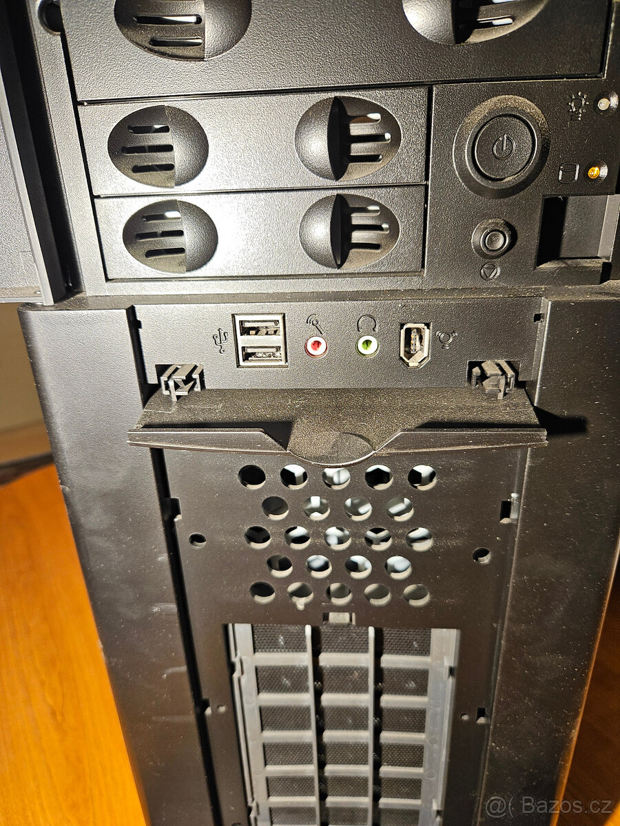 Bedna Chieftec Bravo pro 8xHDD - vhodné pro NAS - 5