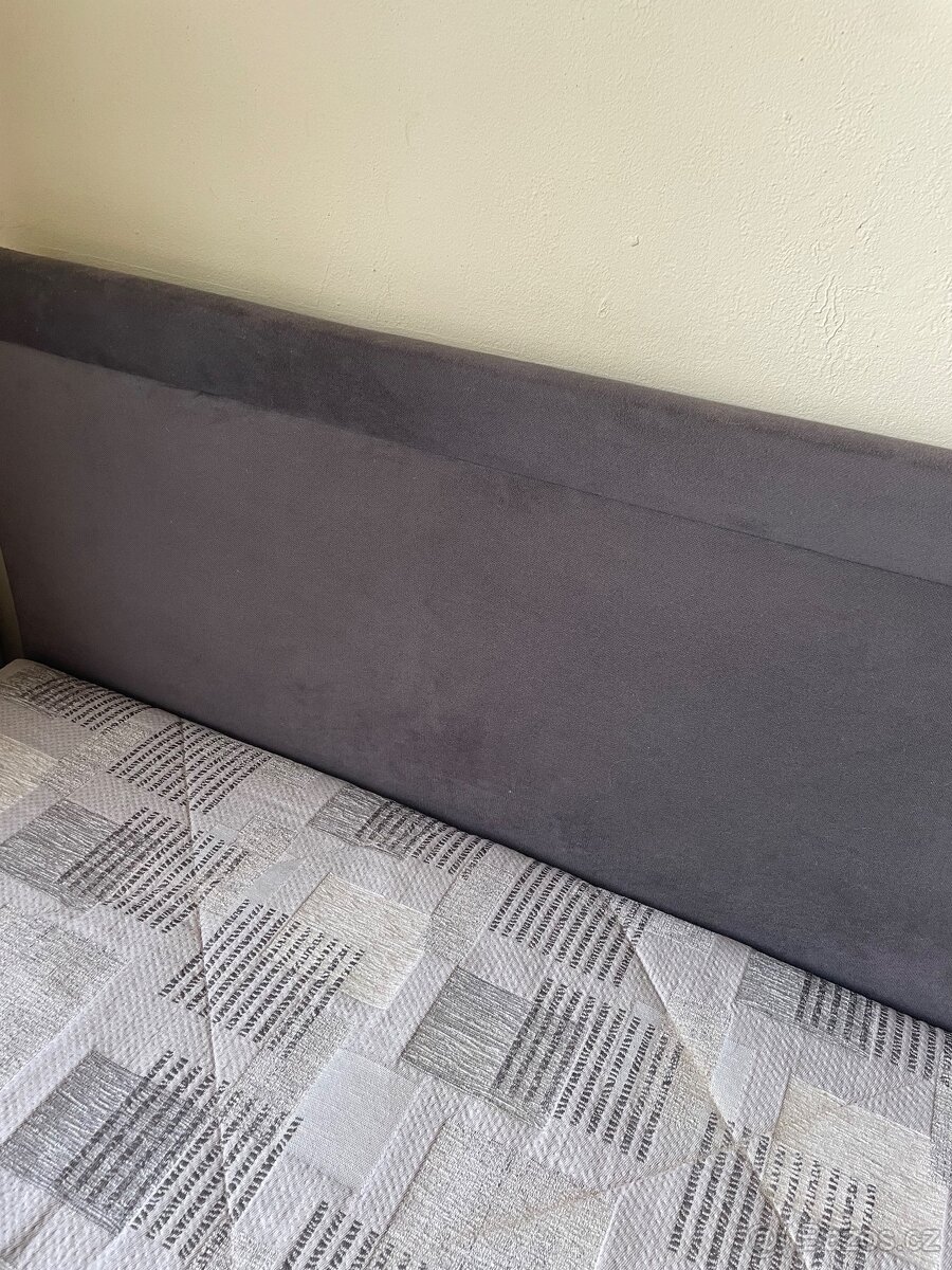 Postel s uloženým prostorem,zdarma pouze za odvoz - 5