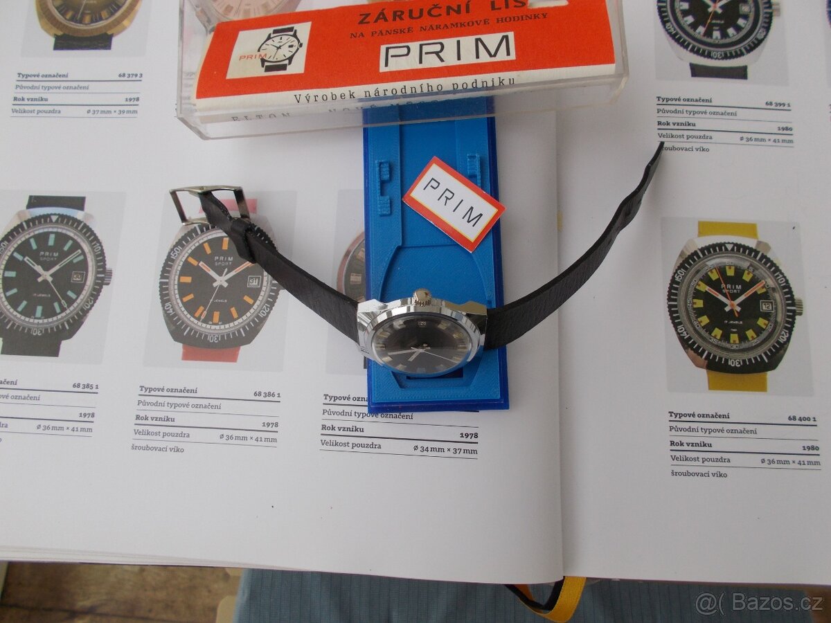 krasne darkove trezorovky hodinky prim rok 1978 komplet - 5