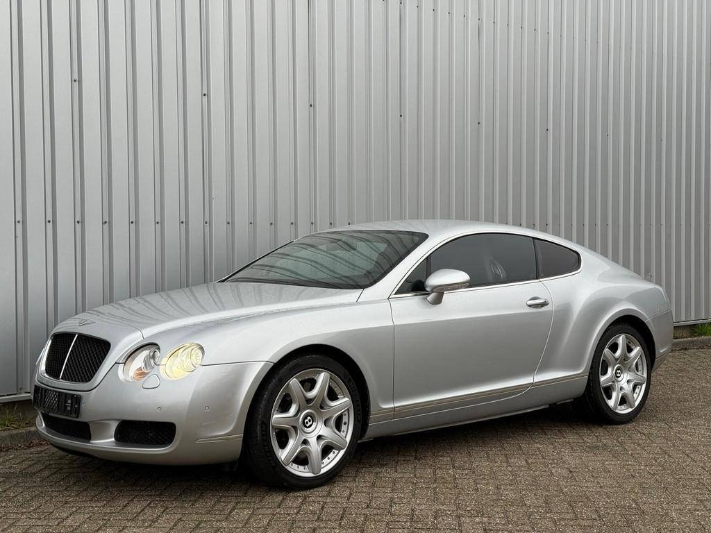 Bentley Continental GT 6.0 W12 YOUNGTIMER z roku 2004 - 5
