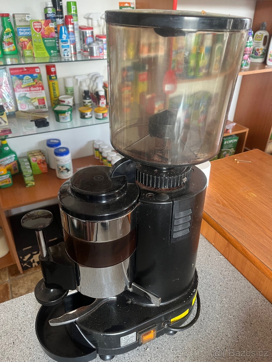 Prodám kávovar SAN MARINO - 5