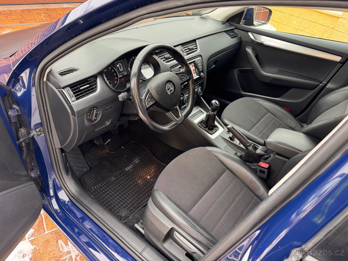 Škoda Octavia 1.6TDI 77Kw Style - Navi - 5