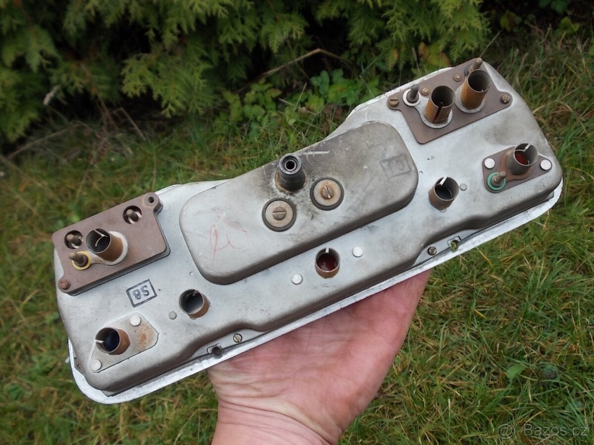 TACHOMETR PALUBNÍ DESKA AUTO VETERÁN - 5