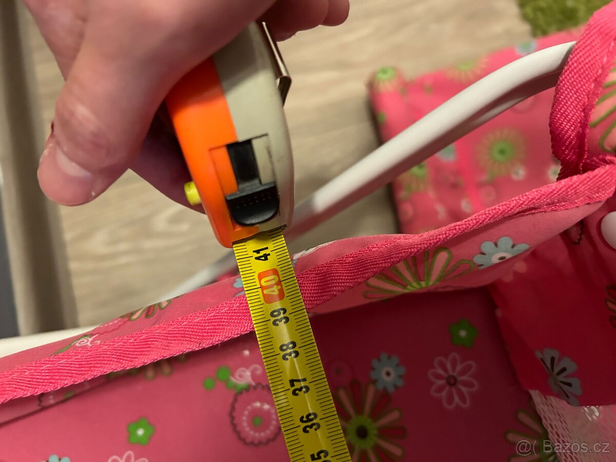 Přebalovací pult a postýlka pro panenku - 5