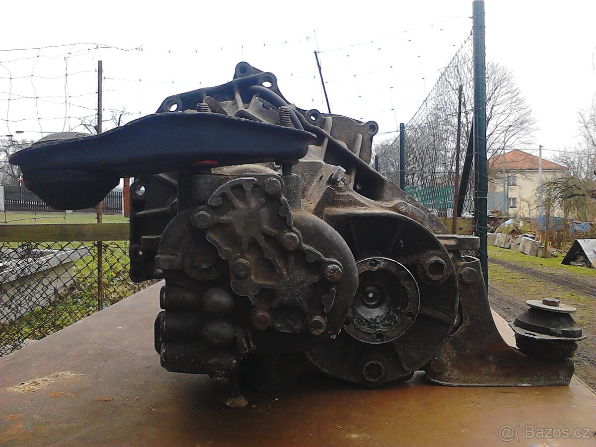 VW Polo 86C ,díly - 5