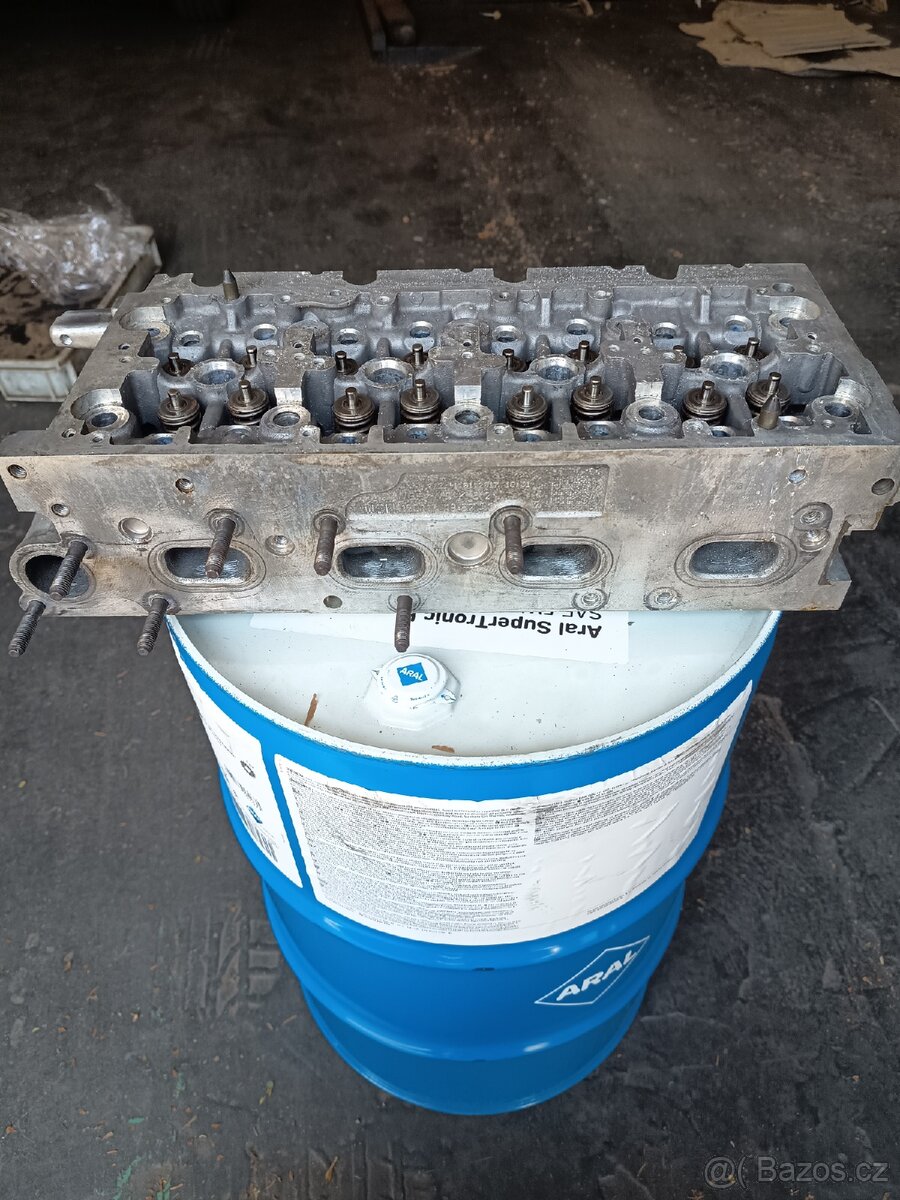 Hlava válců VW 1.6 TDI 04L103064F - 5