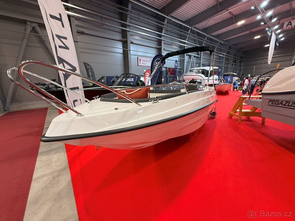 Nový motorový člun Giant 475 Sport+MOTOR - 5