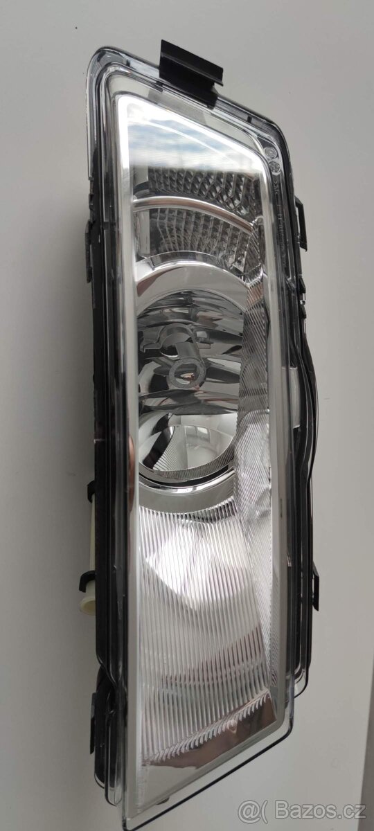 Škoda Rapid 5JA mlhovka prava led denní svíceni - 5