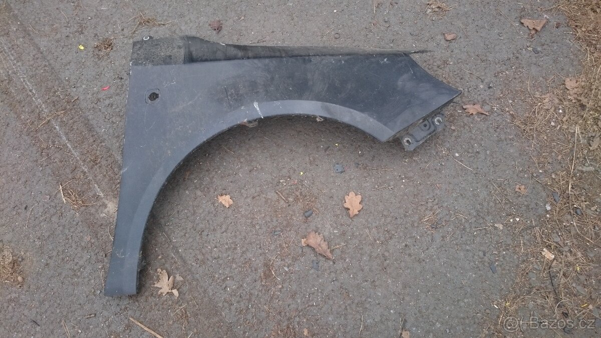 Skoda Roomster,Fabia 2 predni blatnik na opravu - 5