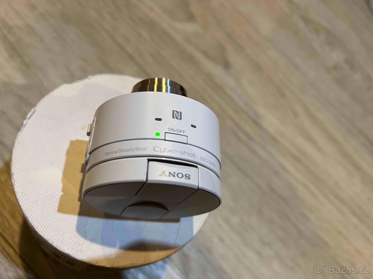 Sony Cyber-shot DSC-QX10 – chytrý objektiv pro mobil - 5
