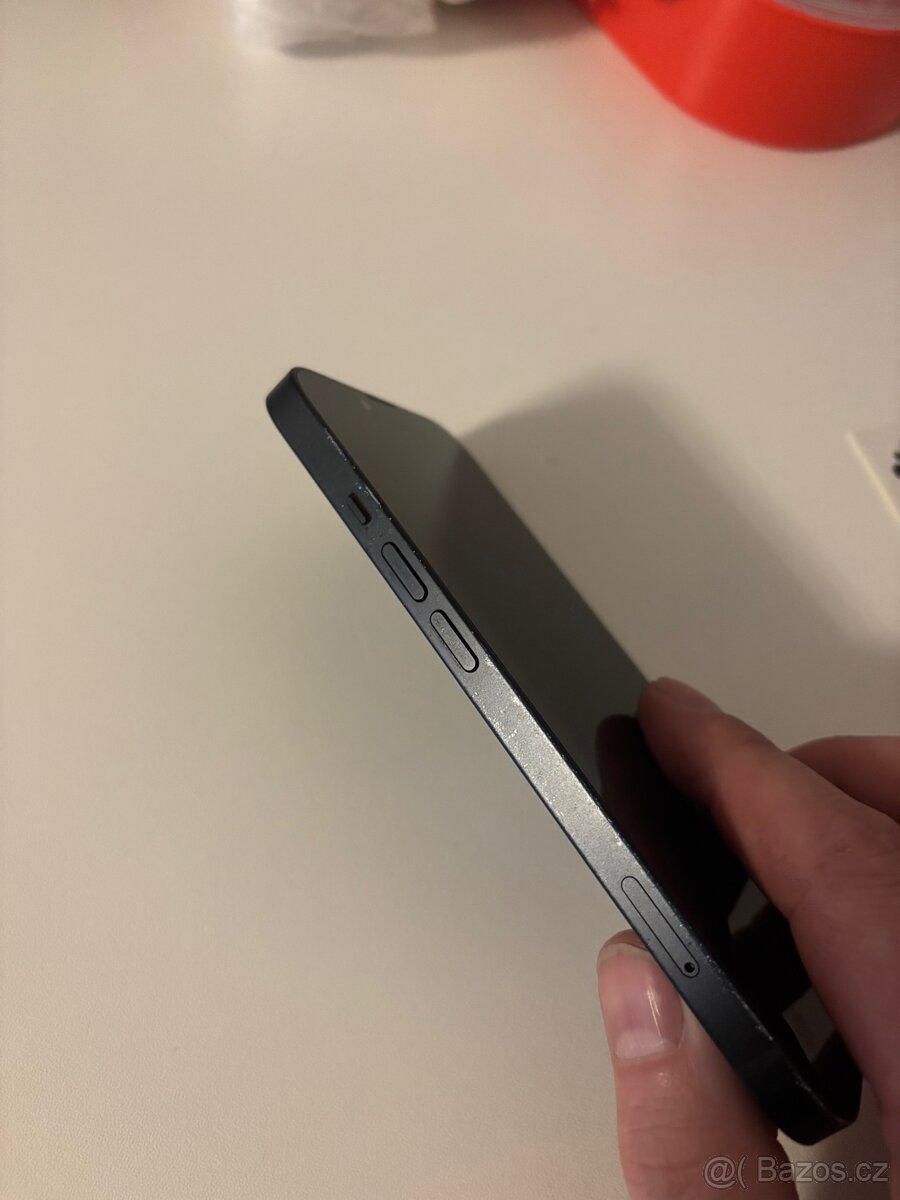 Prodám iPhone 13 128gb - 5