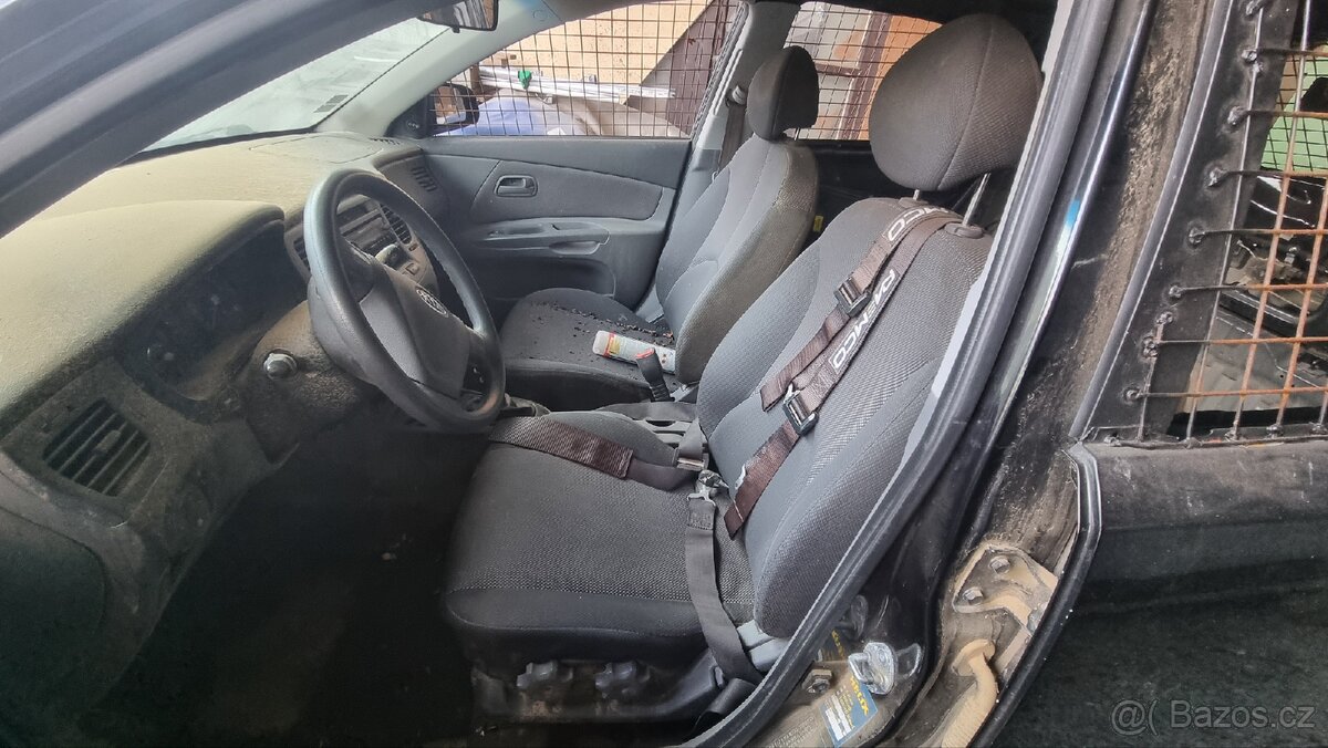 Autocross Kia Rio 2 1.4 16V - 5