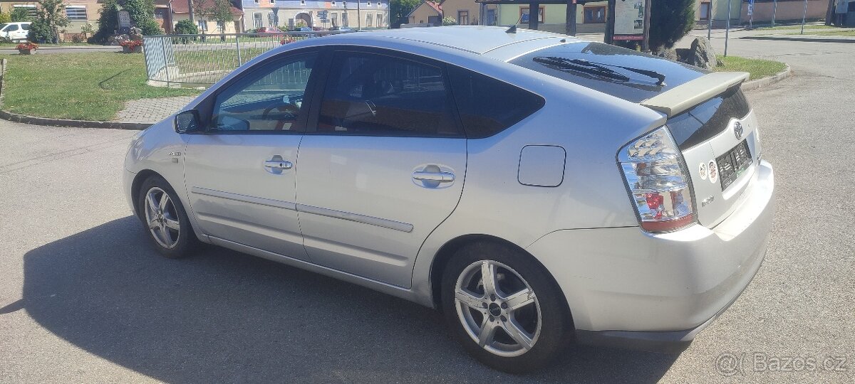 Toyota Prius hybrid 1.5. r.v.2008 - 5
