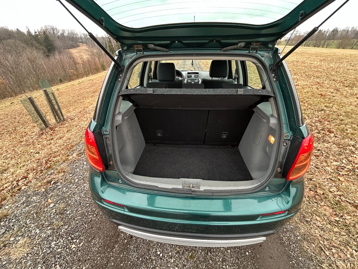 Prodám Suzuki SX4 1.6i 16V 4x4 - 5