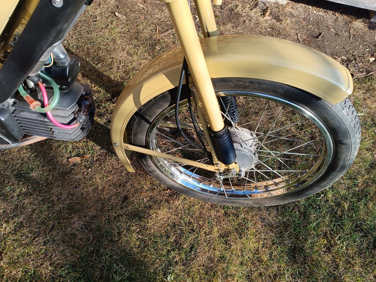 Babetta 210, originální stav.6000 km. - 5