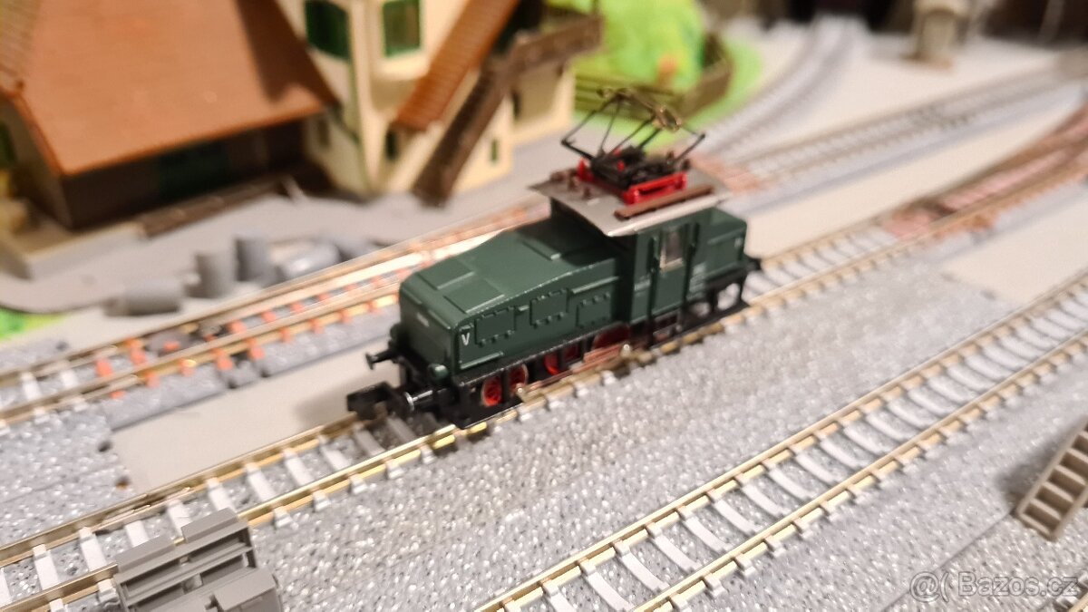 Vláčky N - elektrická lokomotiva E 63 06 - 5