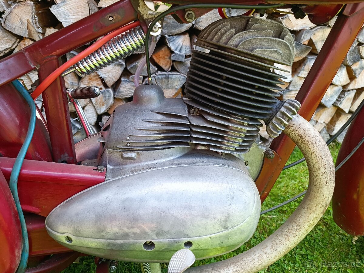 Jawa Pérák 250 po GO motoru s doklady 1951 - 5