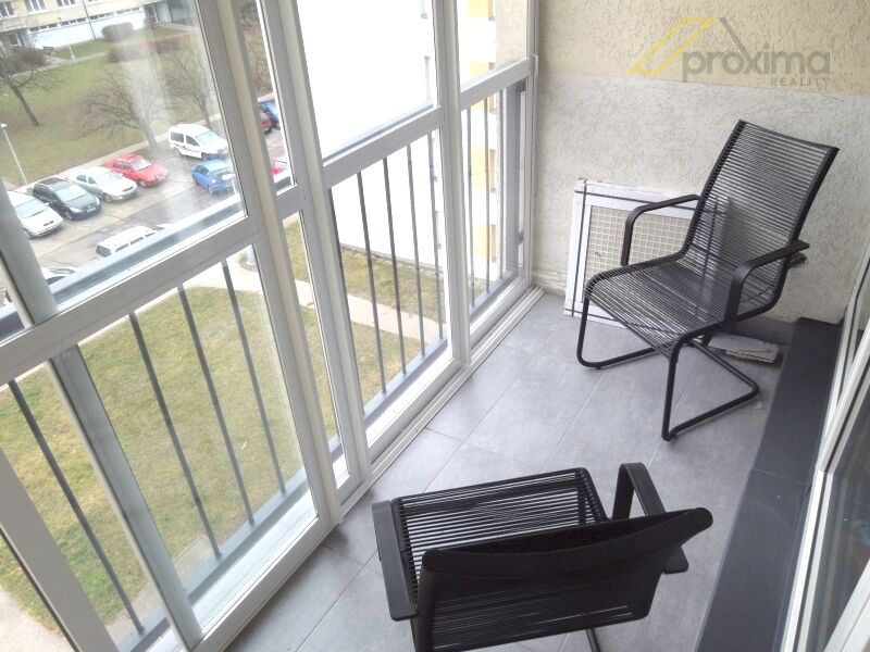 Pronájem bytu 1+kk s lodžií, ul. Fr. Ondříčka, České Budějov - 5