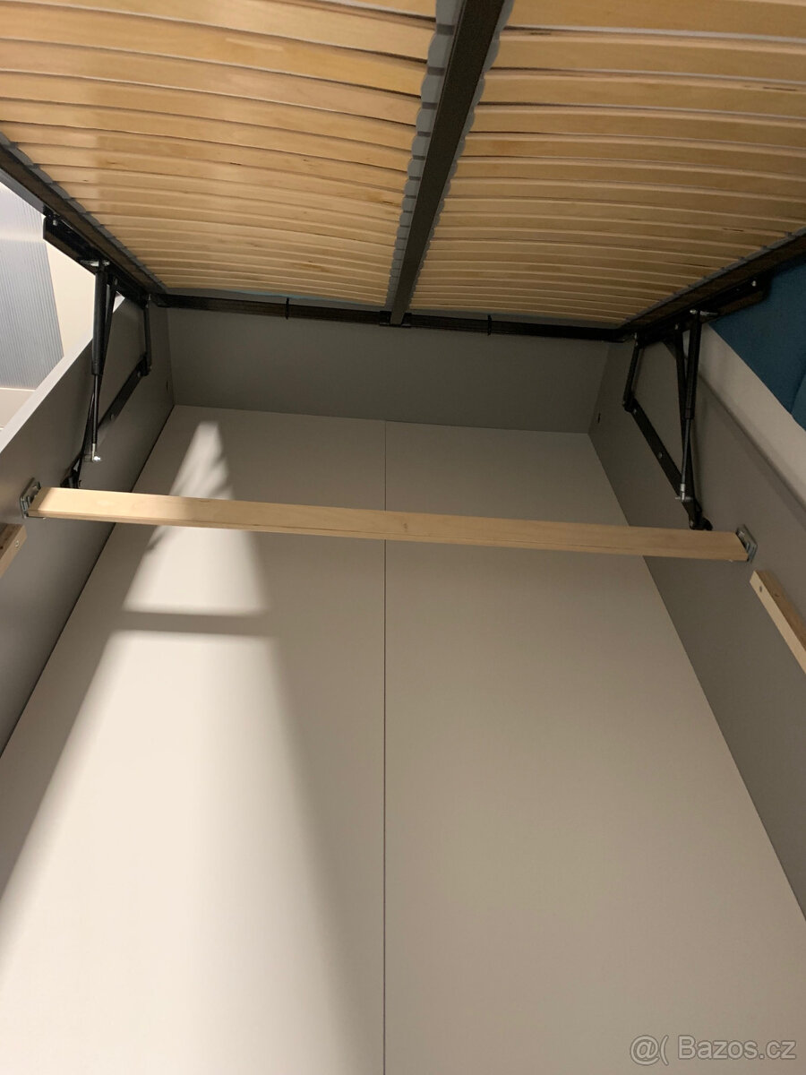 Postel s úložným prostorem - 5