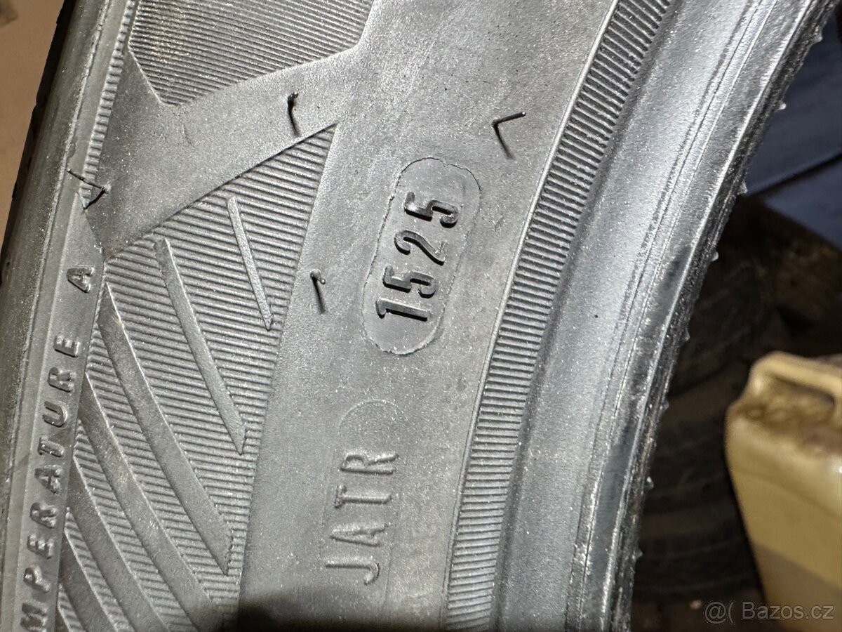 215/55r18 - 5