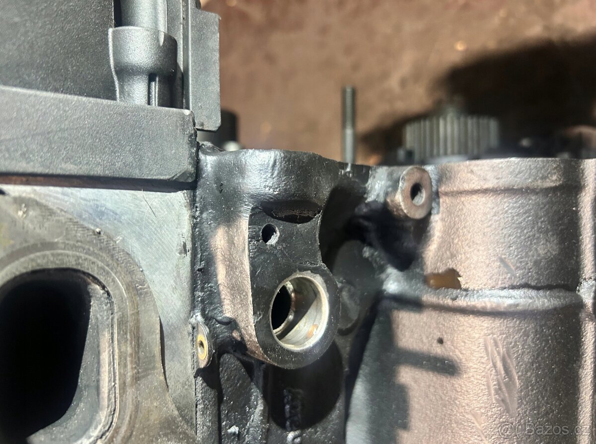 Škoda Superb motor 2.0TDI DFC - 5