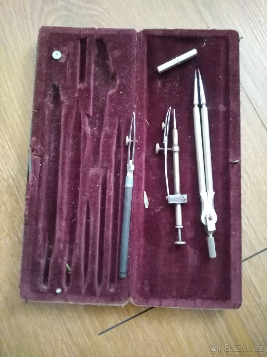 Rýsovací potřeby staré - 5