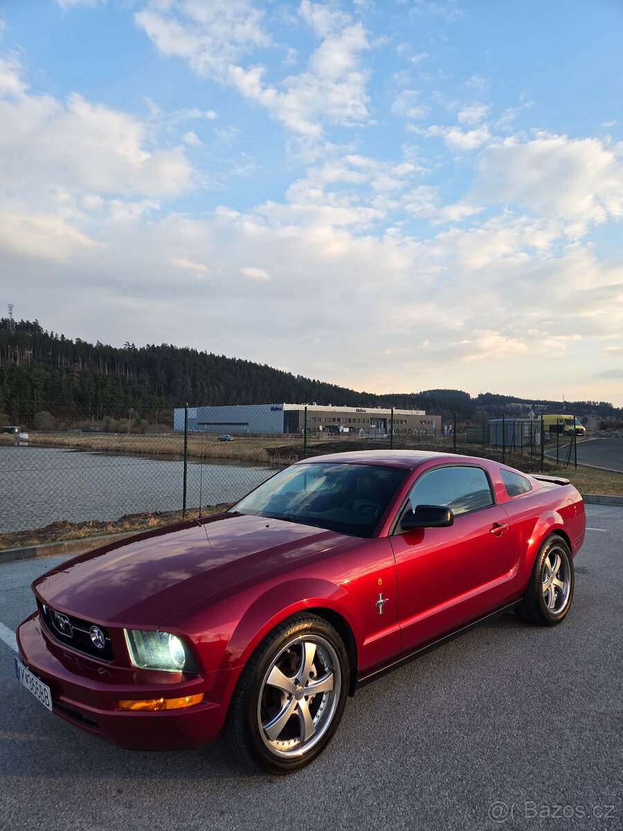 Ford Mustang 4.0 v6 - 5