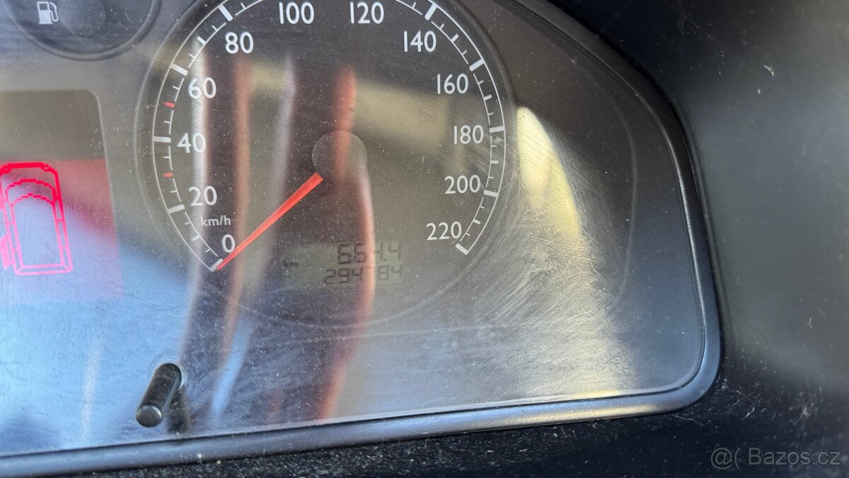 VW Multivan T5 2,5 TDI, 7 míst - 5