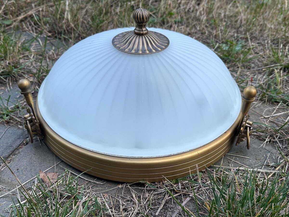 Krásně zdobený lustr a stropnice - 5