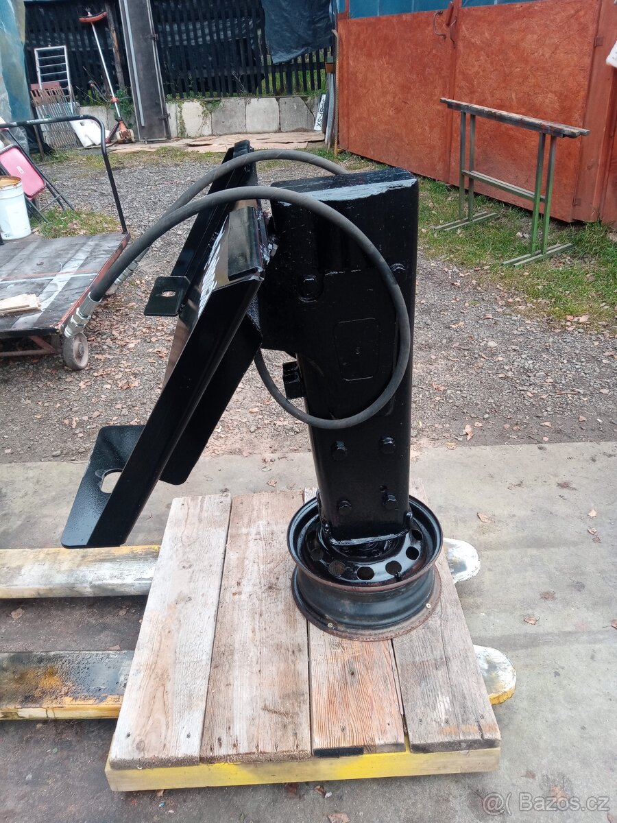 Kladivo na bobcat - 5