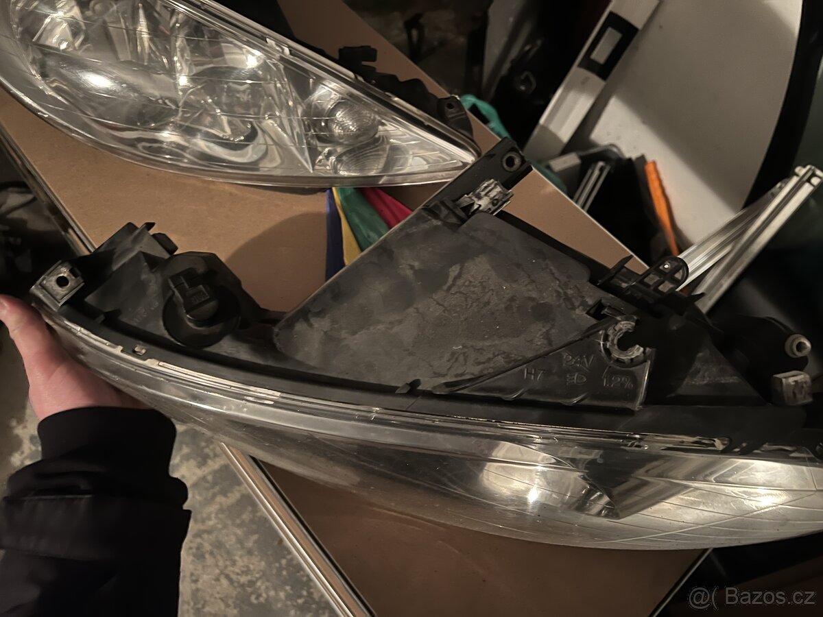 Predni svetla peugeot 206 - 5