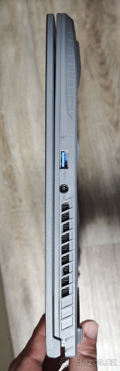 MSI Thin A15 B7UCX - 5