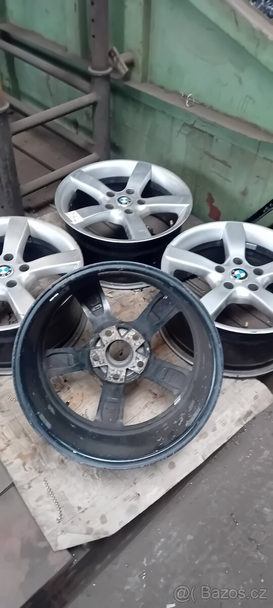 Alespoň 7,5x17 BMW - 5