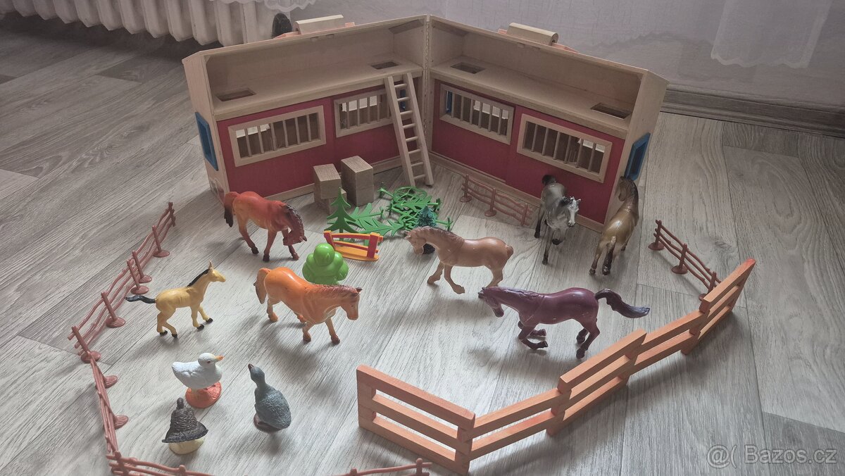 Woody dřevěná stáj + doplnky - 5