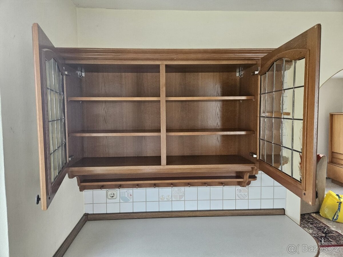 Masivní kuchyňská linka z Německa se spotřebiči - 5