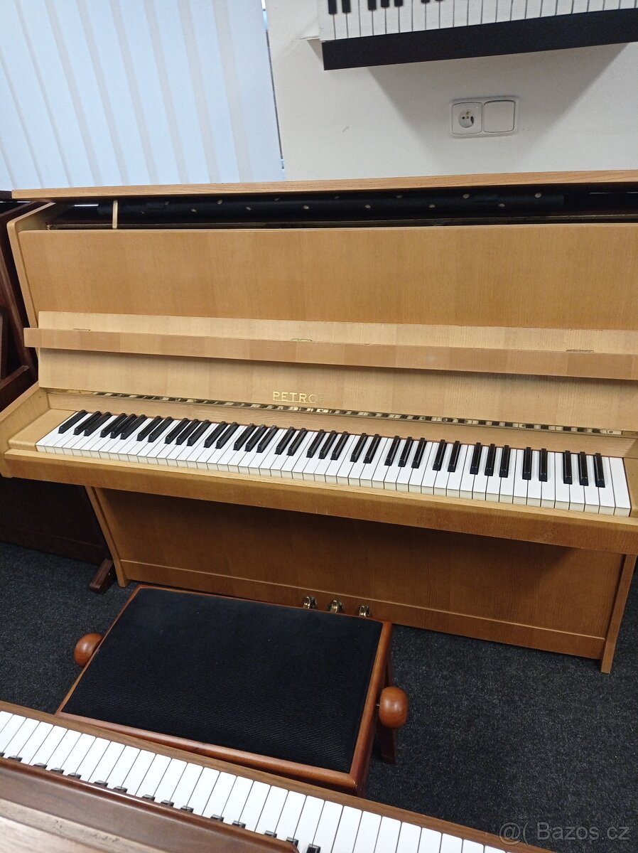 Piano, pianino, klavír Petrof - 5