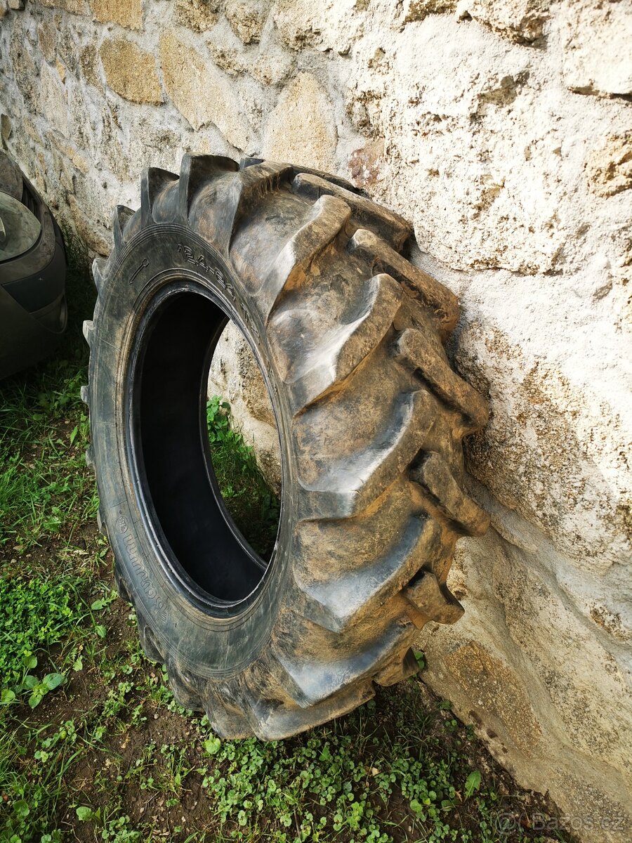 prodám pneu traktorové přední - 5